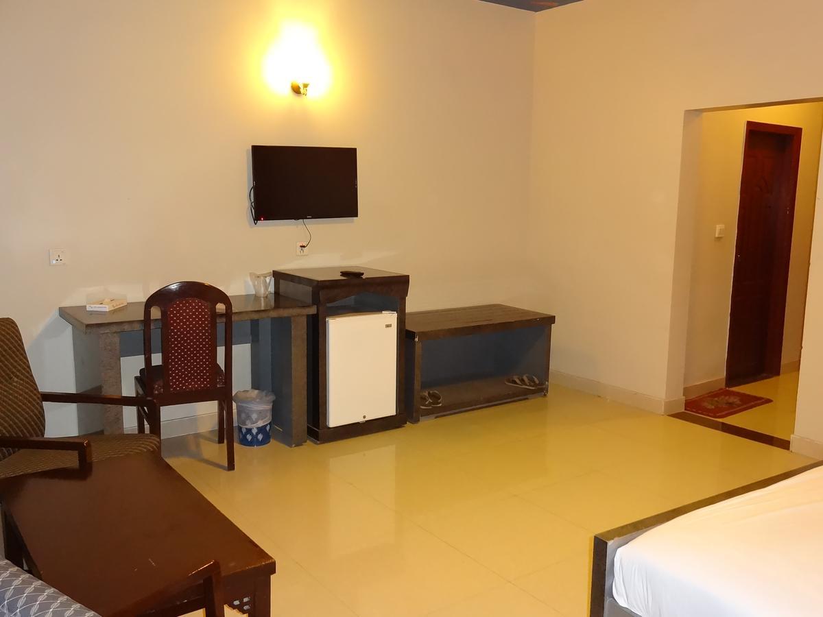Hotel Sky Towers Karachi Exterior foto