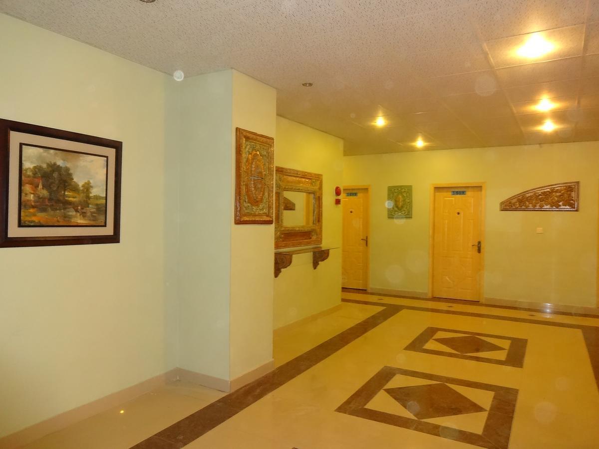 Hotel Sky Towers Karachi Exterior foto